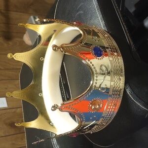King's jeweled crown